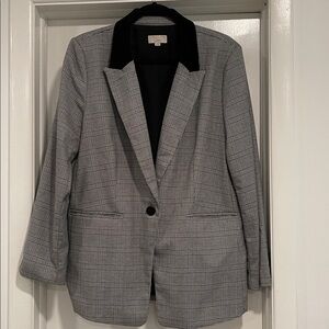 LOFT black and white houndstooth Blazer with velour collar